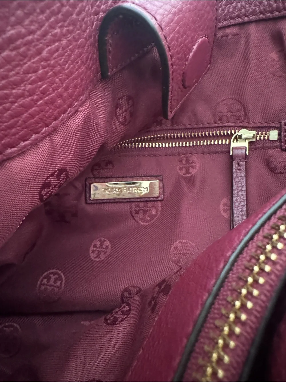 Tory Burch Harper Tote in burgundy